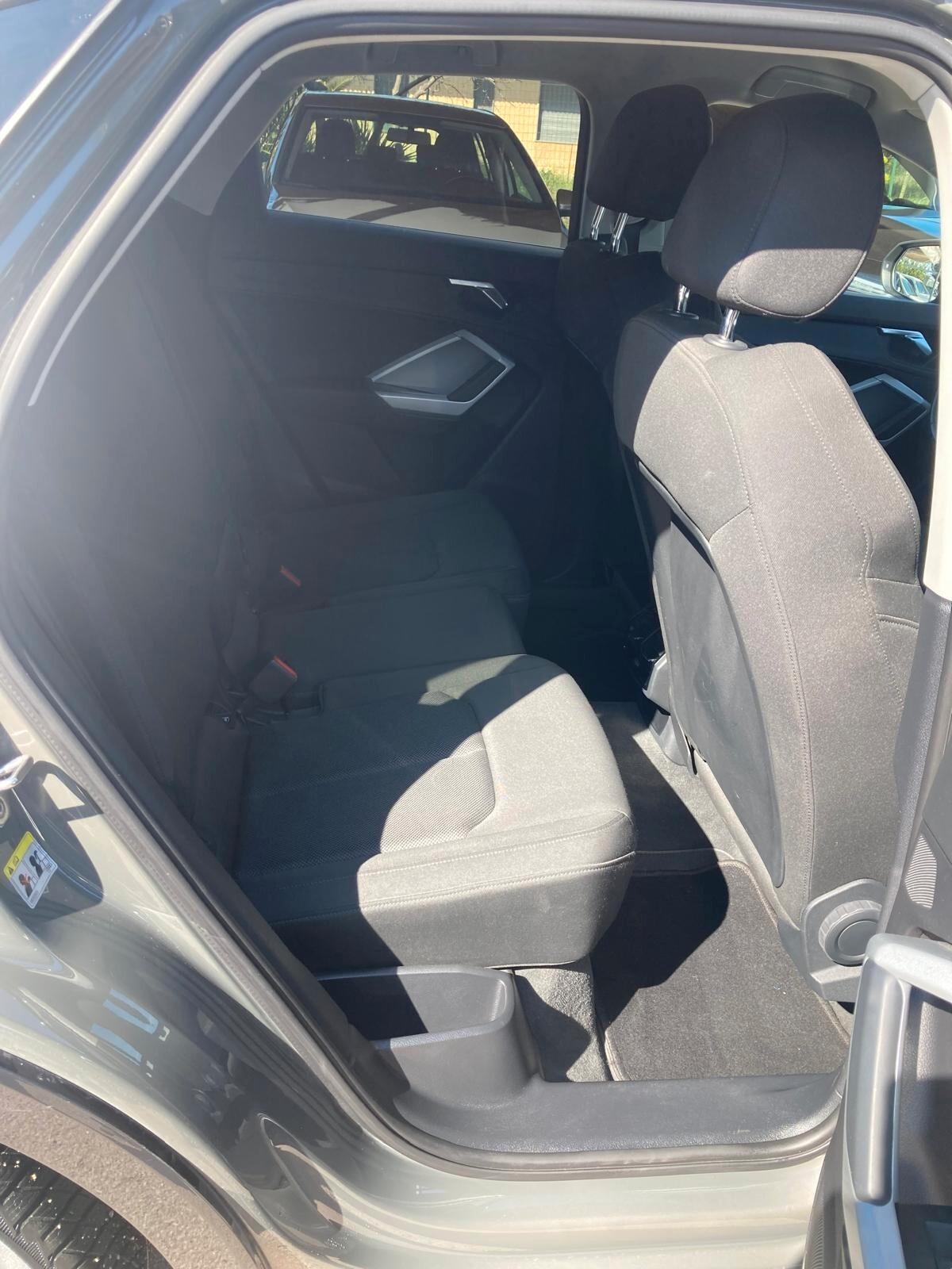 Audi Q3 SPB 35 TDI quattro Business Plus