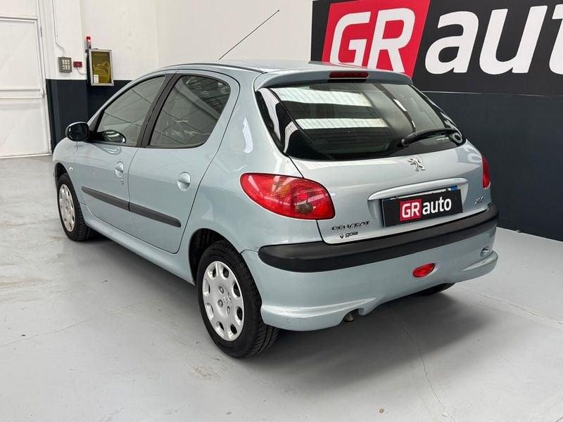 Peugeot 206 1.4 16V 5p. Roland Garros