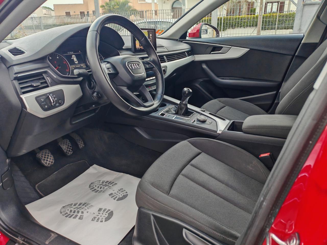 Audi A4 Avant 2.0 TDI 150CV Navig led 2018