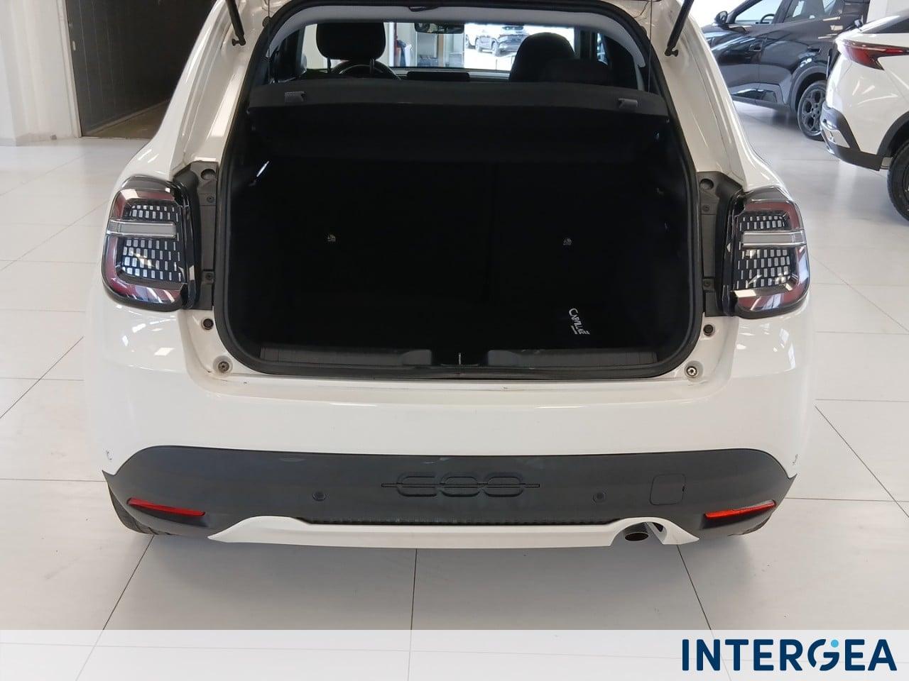 FIAT 600 1.2 hybrid 110cv auto