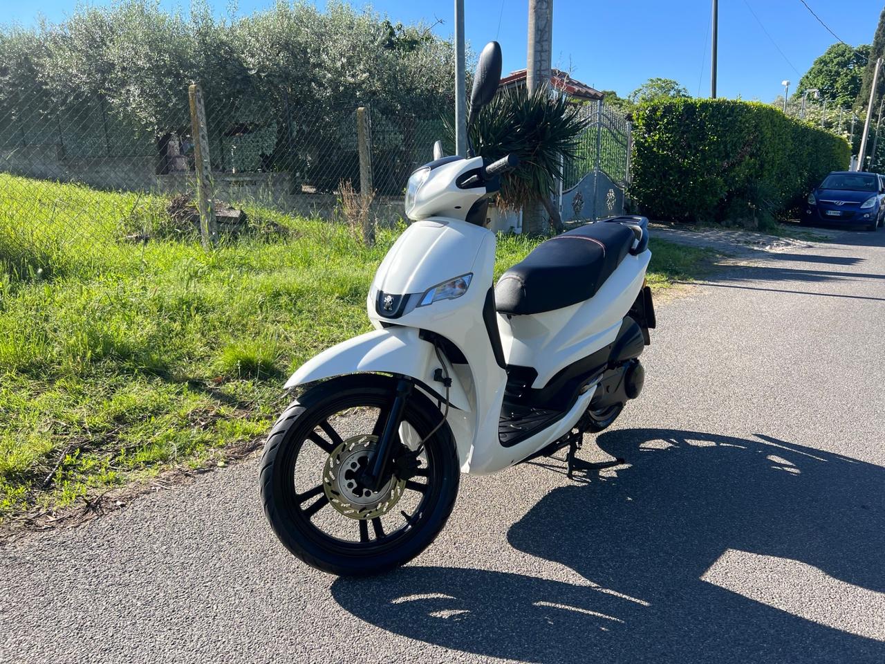 Peugeot Tweet 125