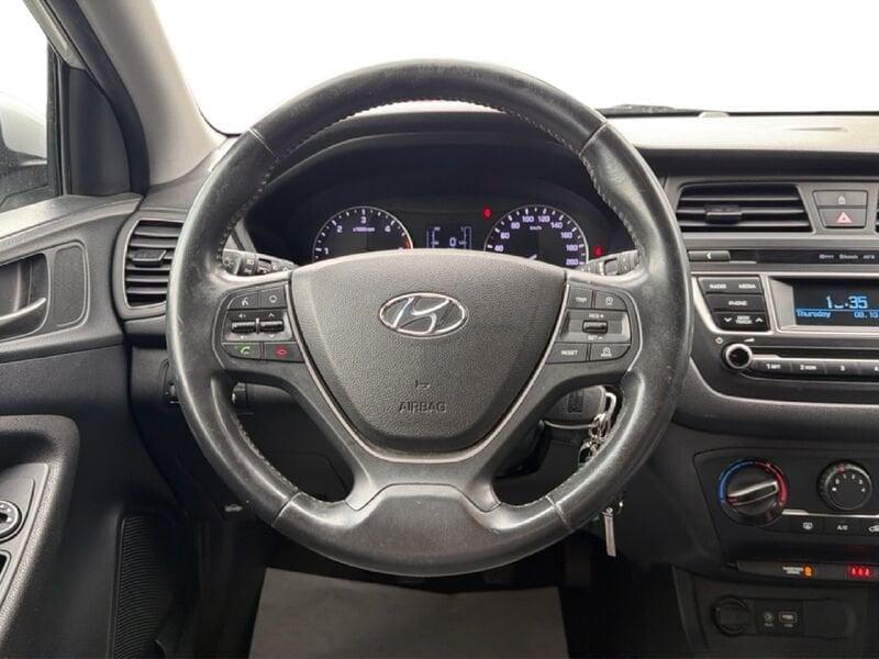 Hyundai i20 i20 5p 1.1 crdi Login 75cv