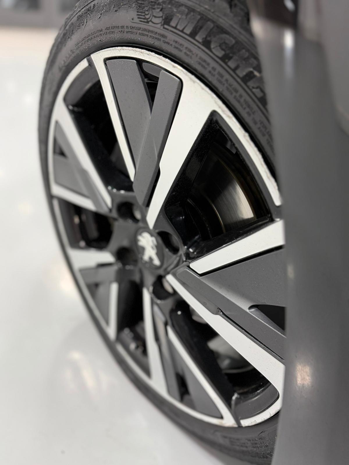 Peugeot 208 BlueHDi 100 Stop&Start 5 porte GT Pack