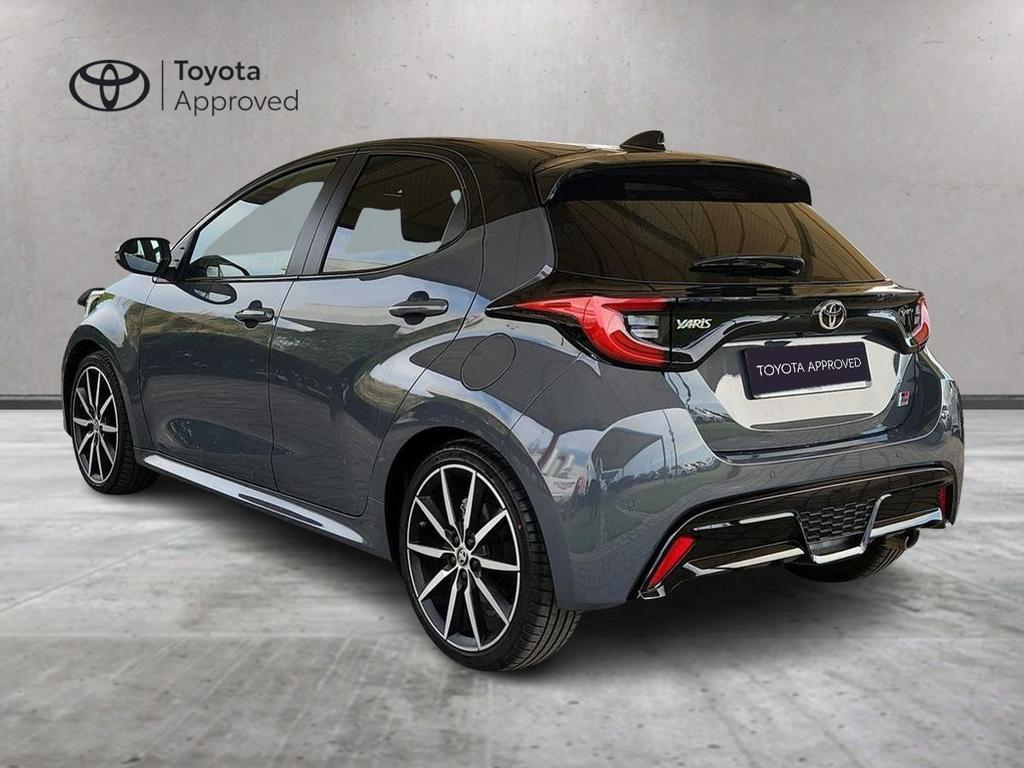Toyota Yaris 1.5h 130 GR Sport