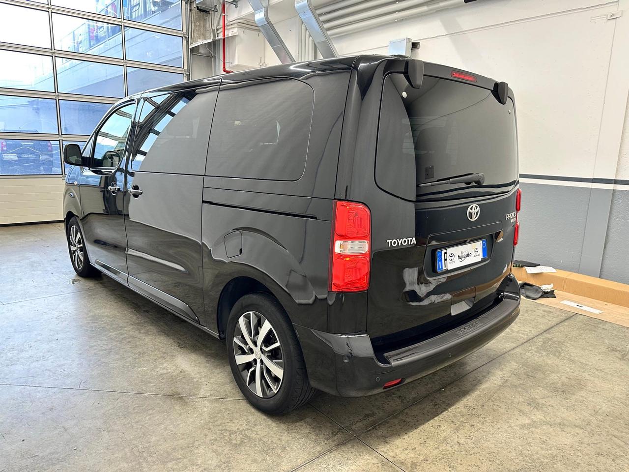 Toyota Proace Verso 2.0d 180cv S&S L1 Black
