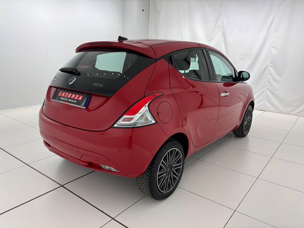 LANCIA Ypsilon 1.0 firefly hybrid Gold s&s 70cv