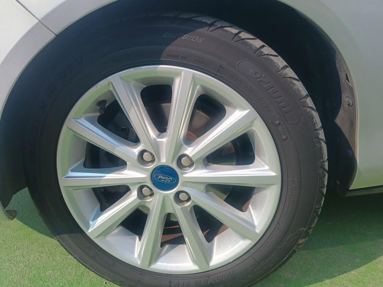 Ford B-Max 1.4 90 CV GPL NEOPATENTATI