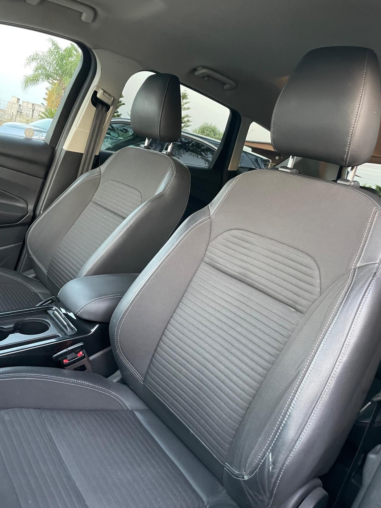 Ford Kuga Titanium a*f*f*a*r*e