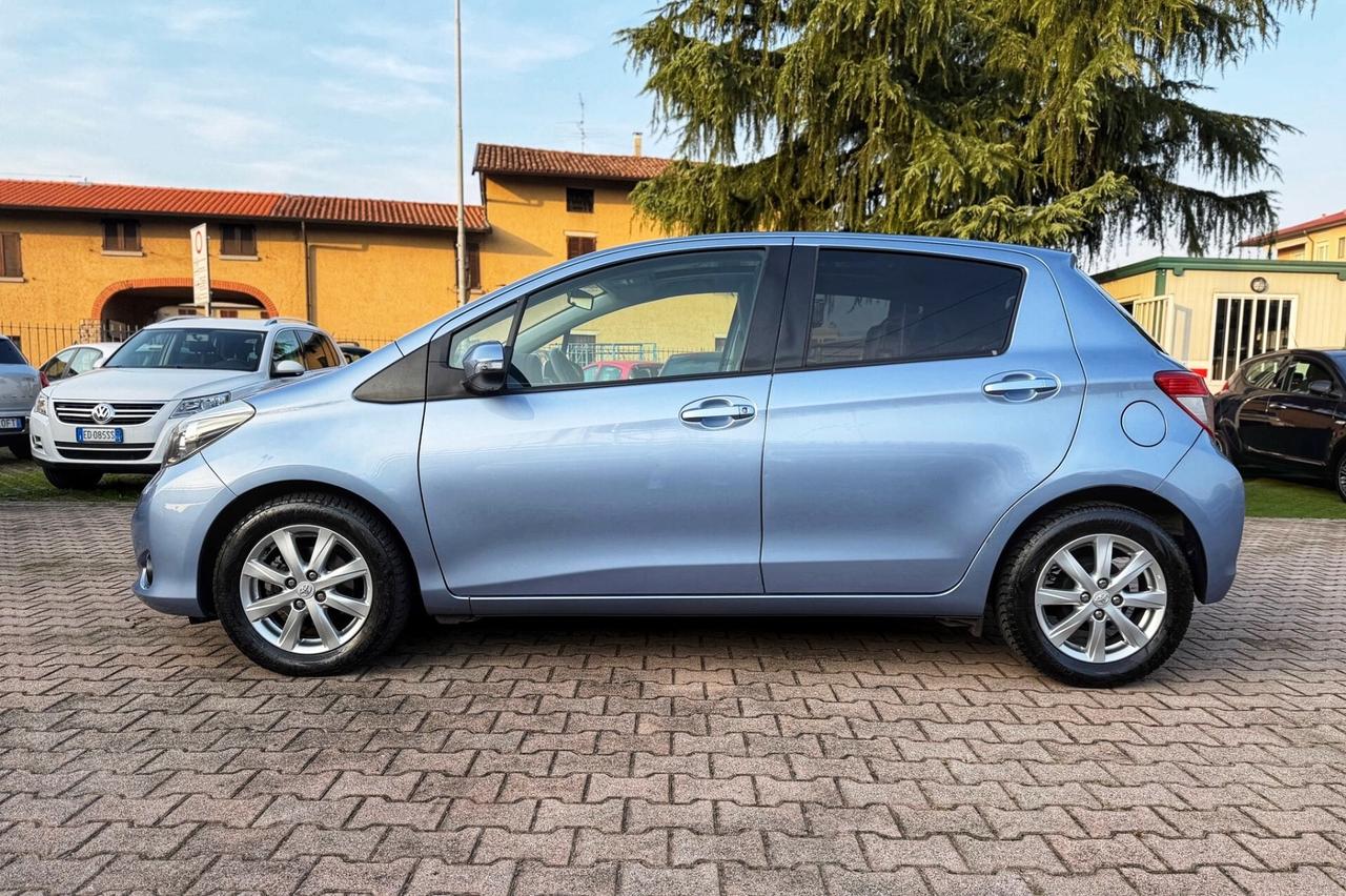 Toyota Yaris 1.3 5 porte Lounge OK NEOPATENTATI