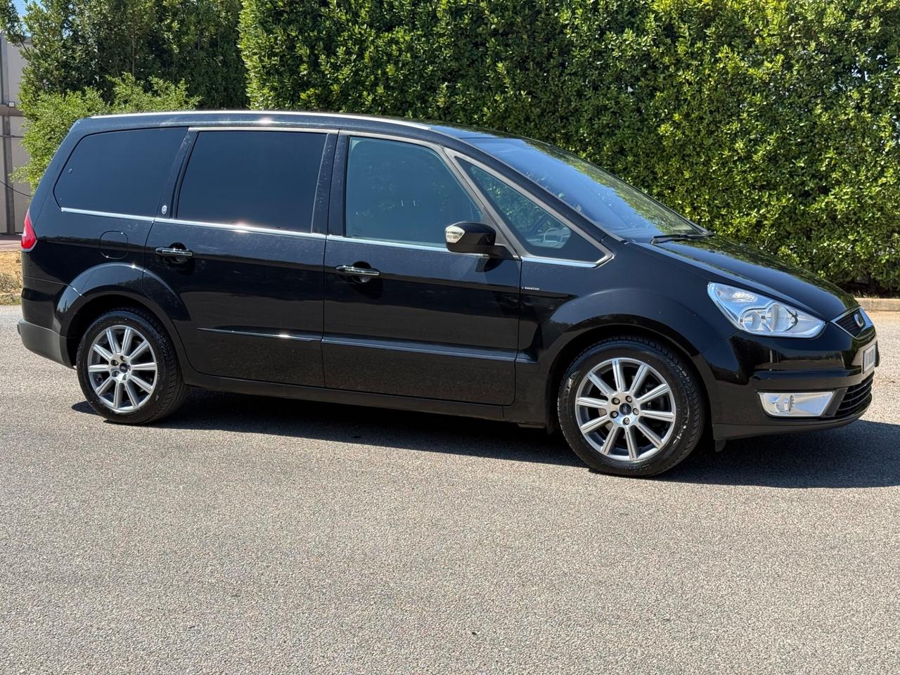 Ford Galaxy 2.0 TDCi 140 CV Ghia DPF