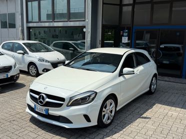 Mercedes-benz Euro6 A 200 d Automatic 4Matic Premium