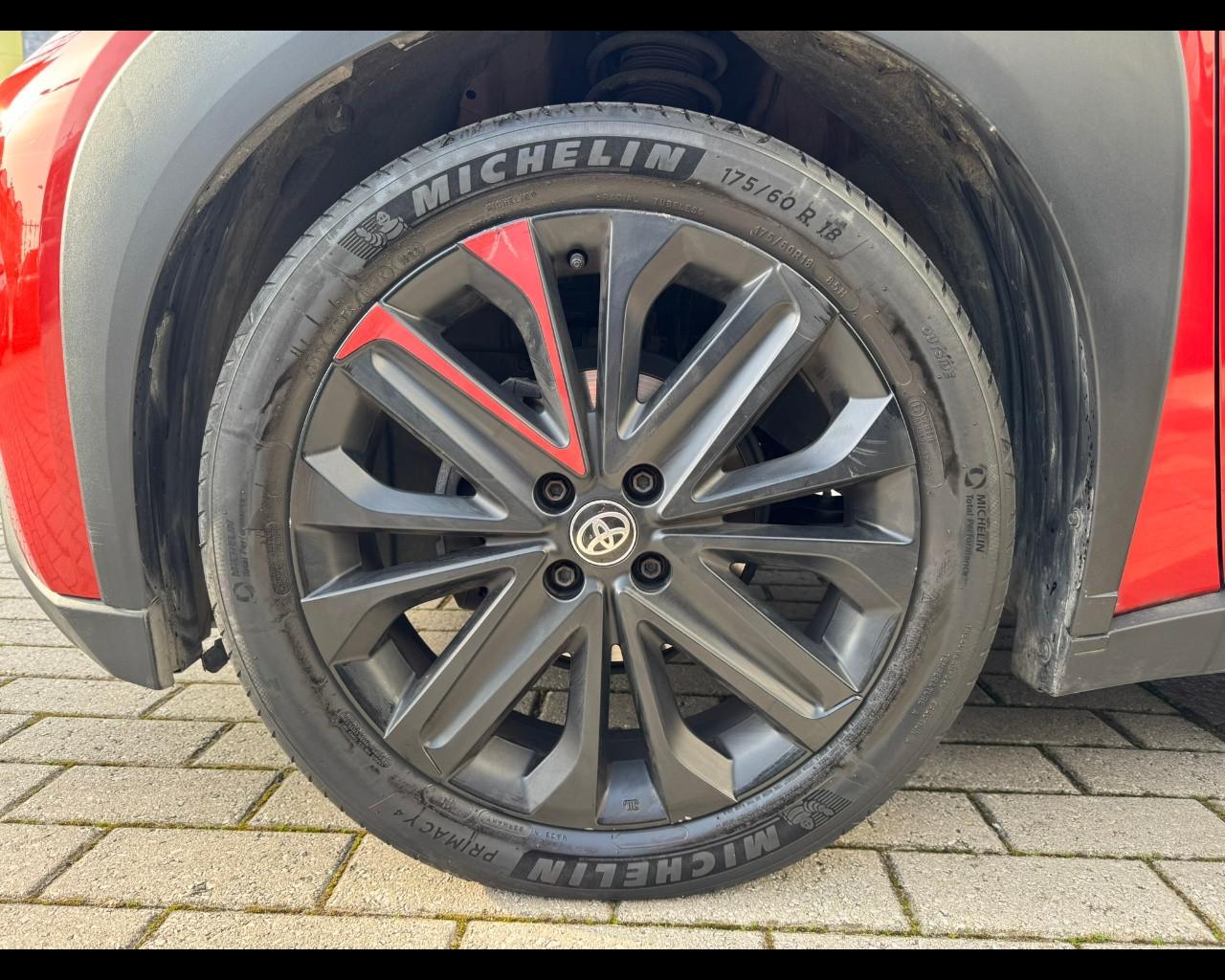 TOYOTA Aygo X - Aygo X 1.0 VVT-i 72 CV 5 porte Lounge S-CVT