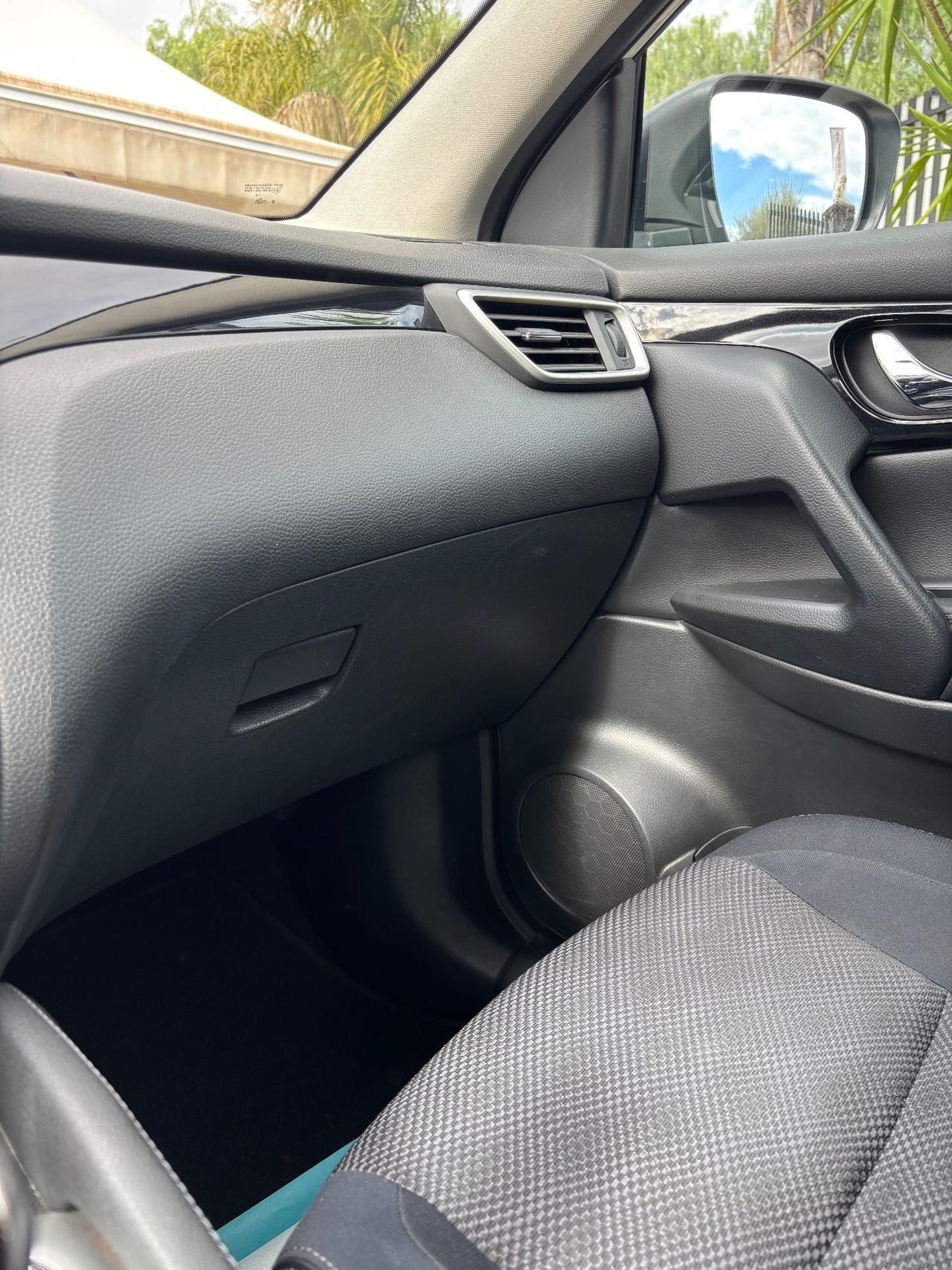 Nissan Qashqai 1.5 dCi Tekna 2015