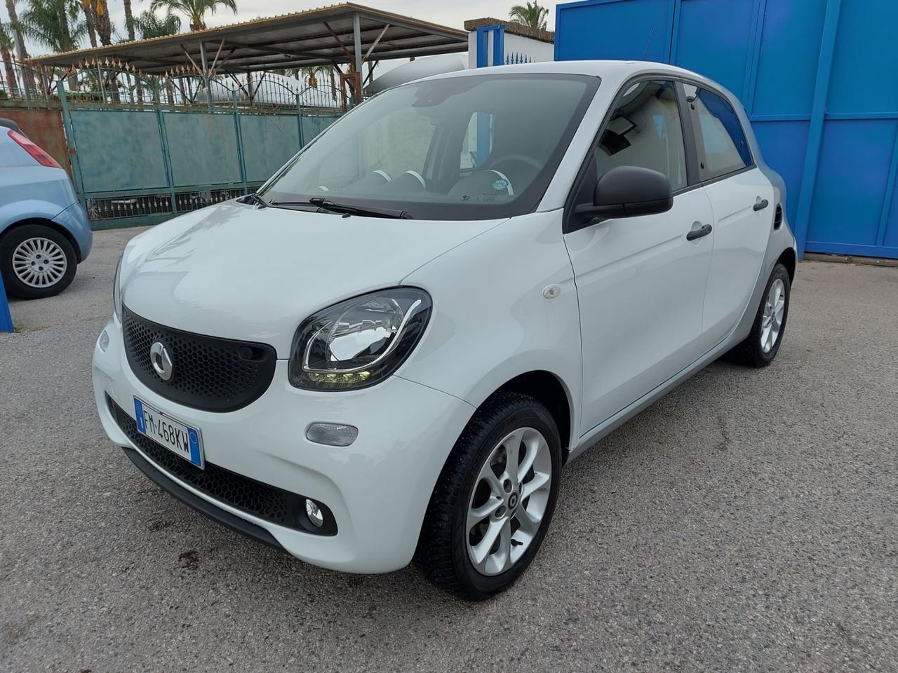 Smart Forfour 1.0 benz/71cv-km 44000-12/2017