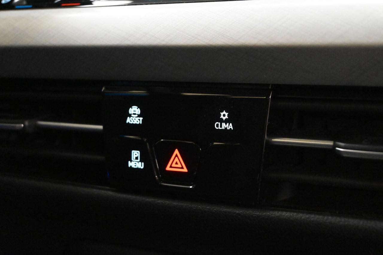 VOLKSWAGEN Golf 8ª serie Golf 1.0 TSI EVO Life