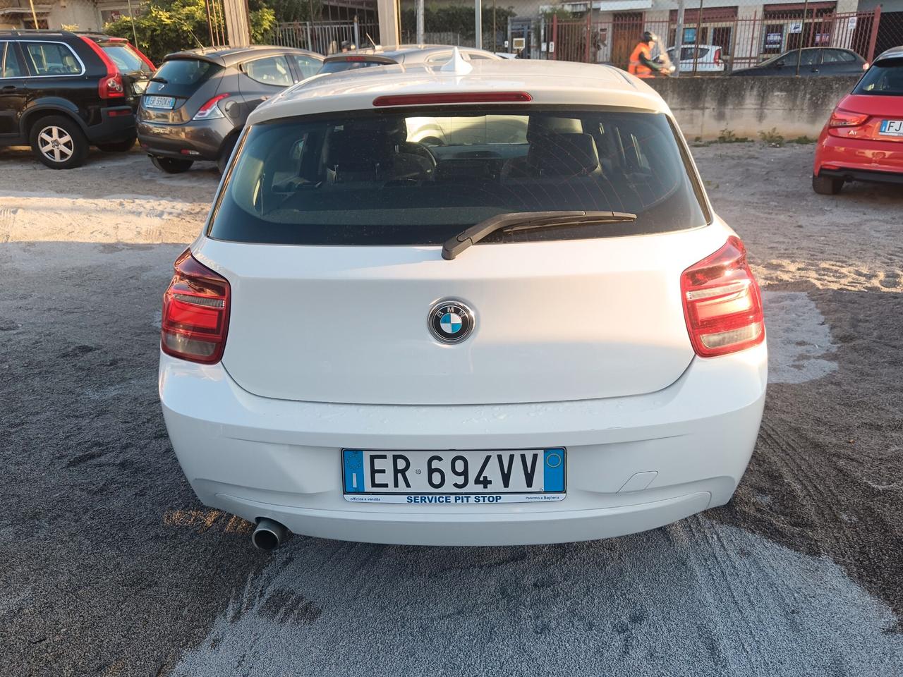 Bmw 116 116d 5p. Urban