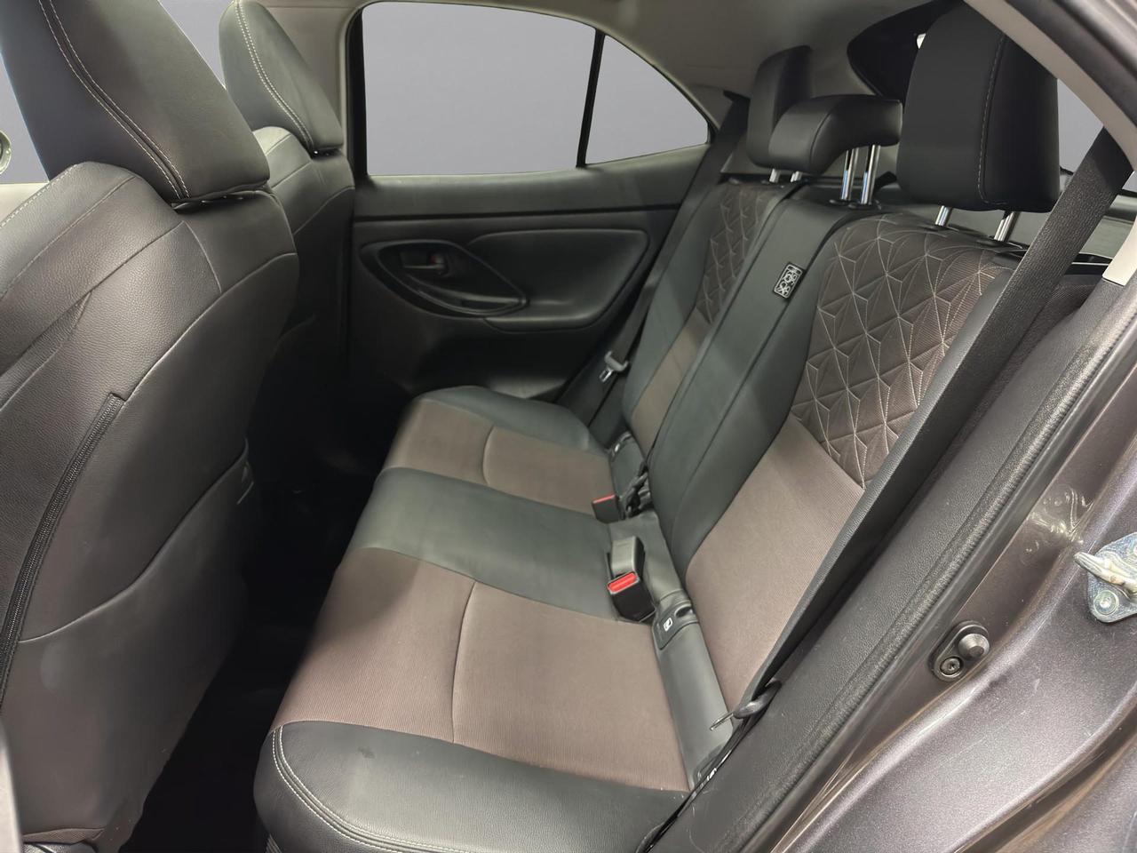 Toyota Yaris Cross 1.5h Lounge fwd 116cv e-cvt