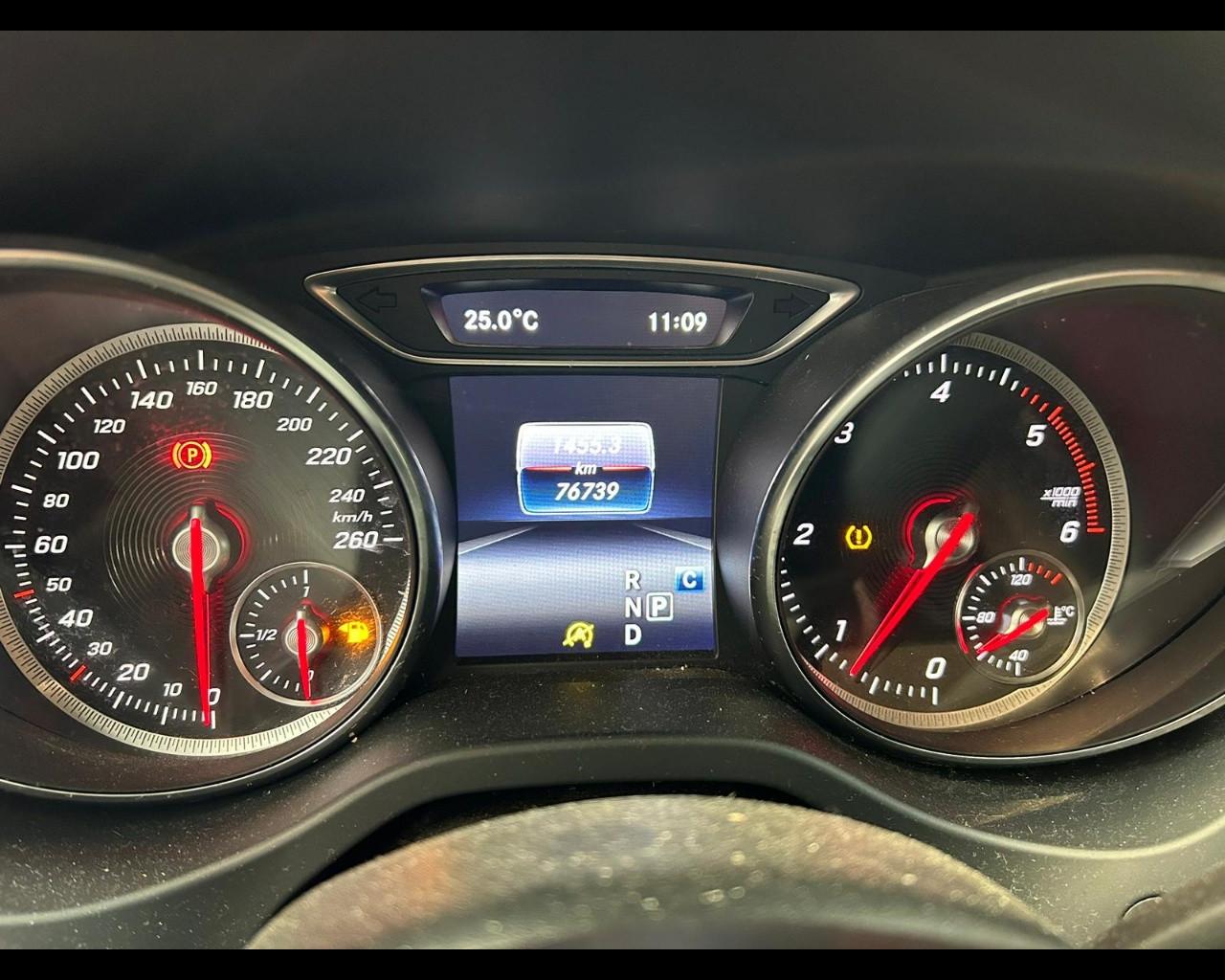 Mercedes-Benz CLA (C/X117) - CLA 200 d 4Matic Automatic Premium