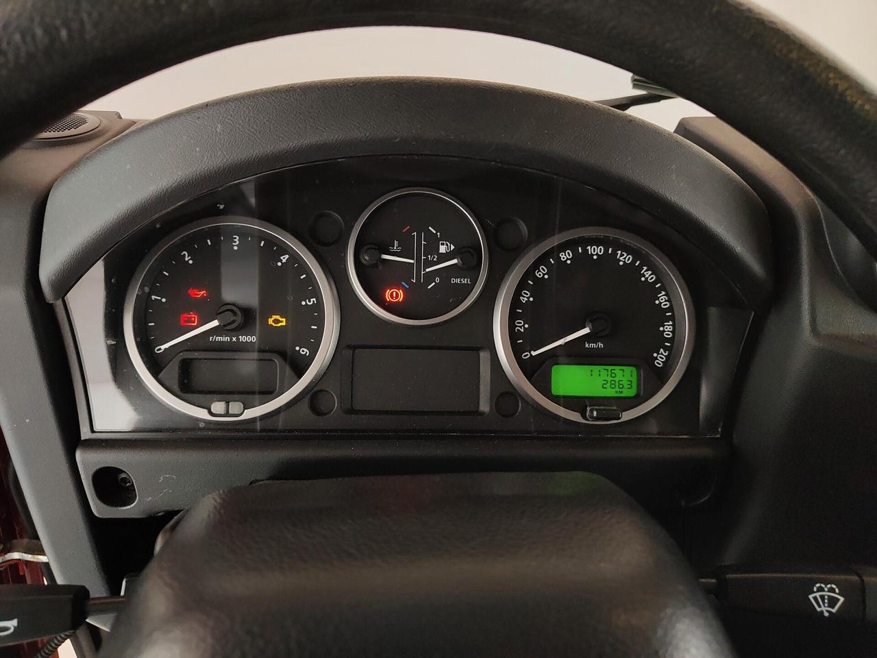Land Rover Defender 90 2.2 TD4 Soft top N1
