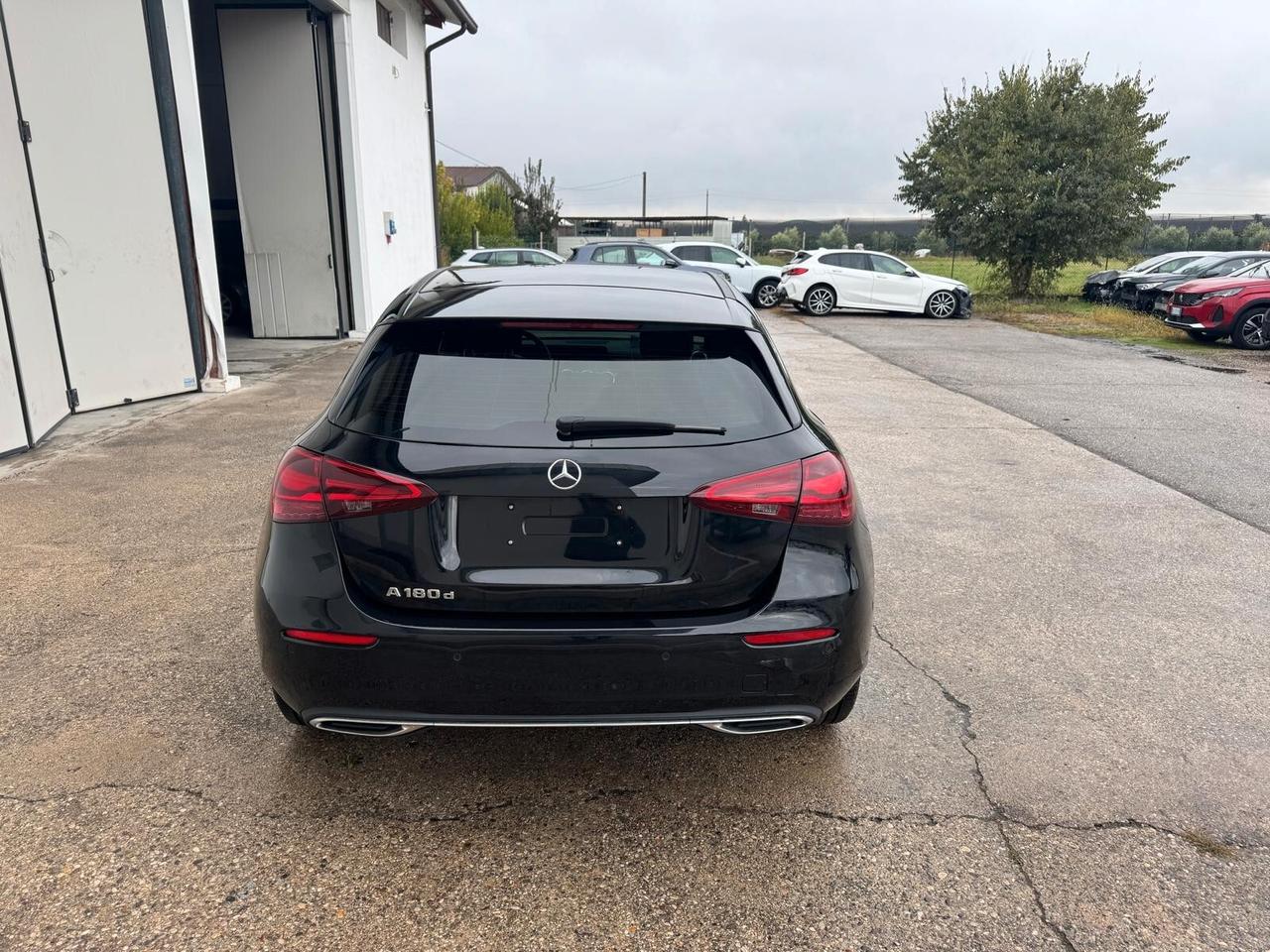 Mercedes-Benz A 180 d Business auto INCIDENTATA