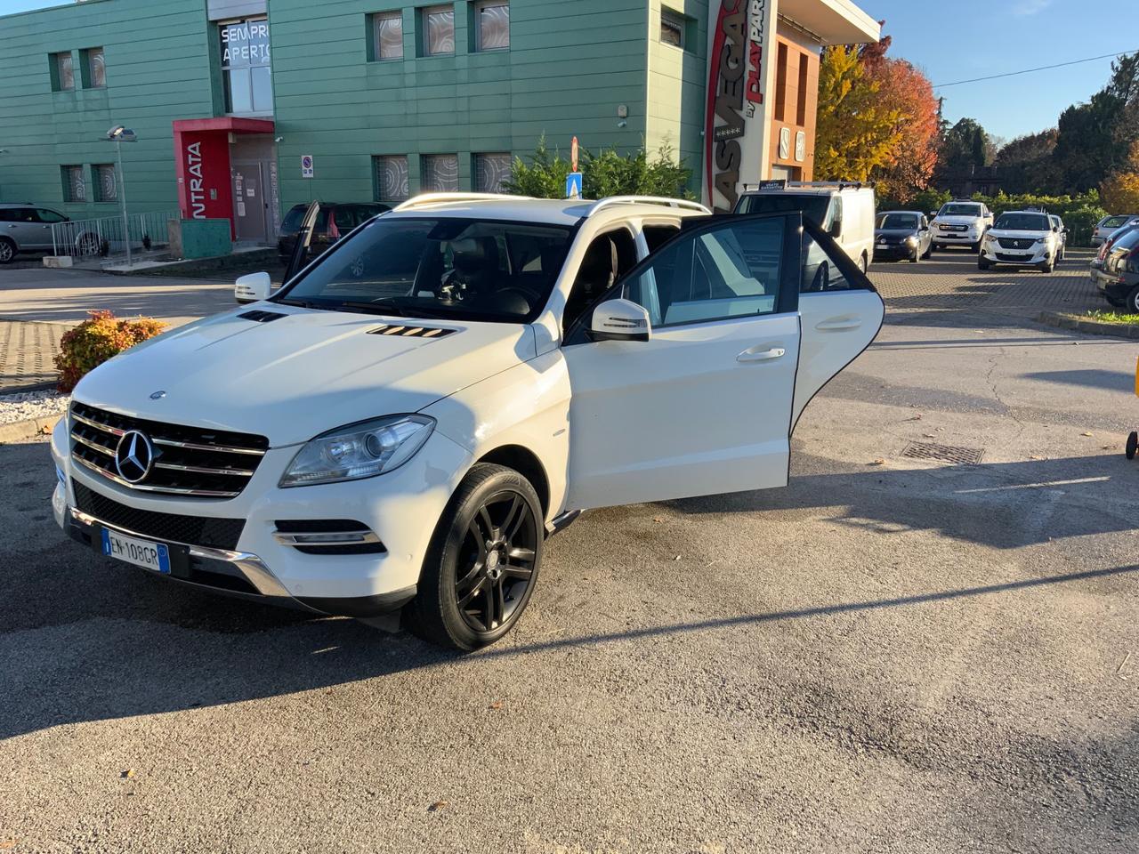 Mercedes - benz Ml 250 Bluetec 4matic