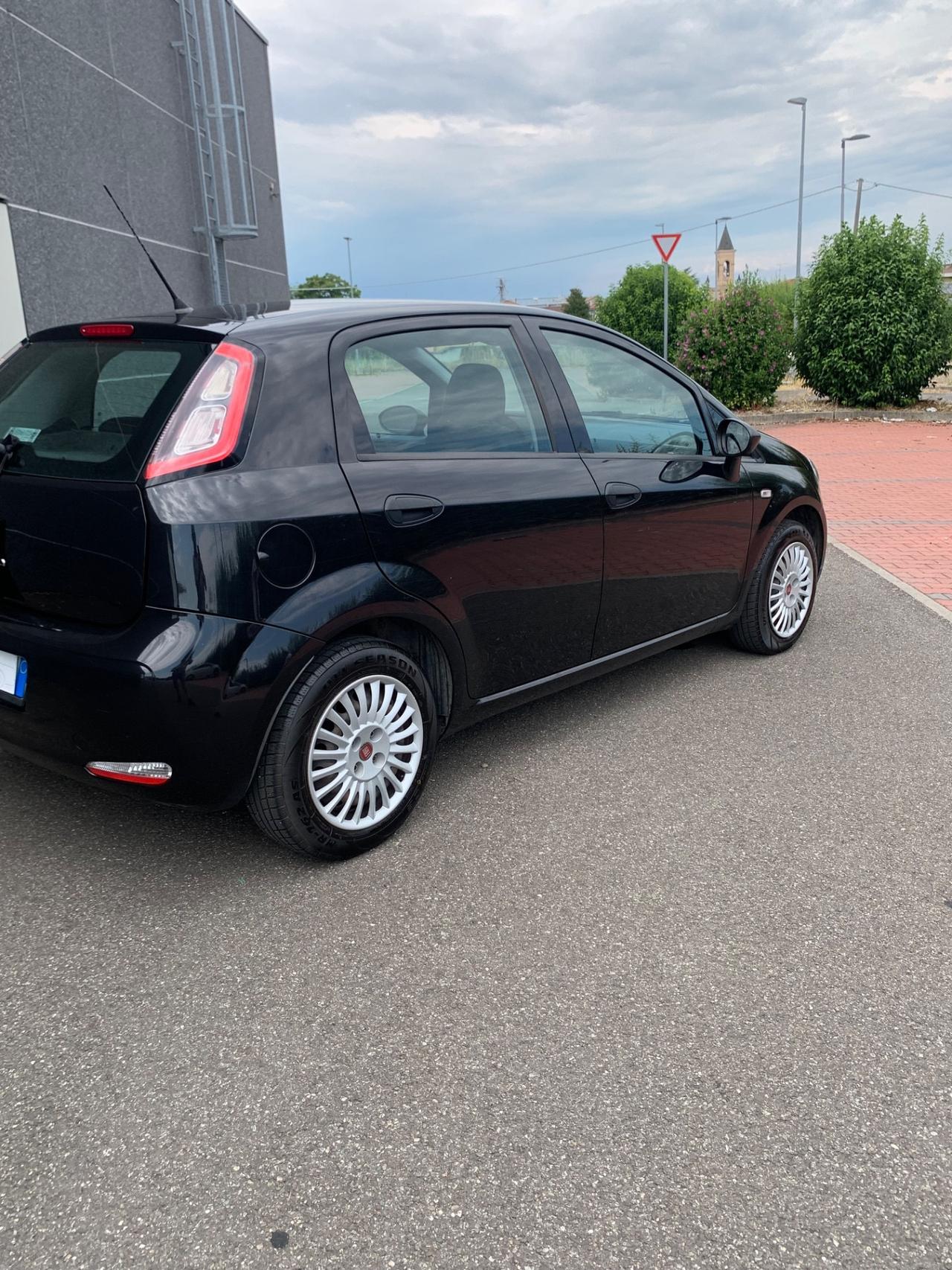 Fiat Punto 1.3 MJT II 75 CV 5 porte Young