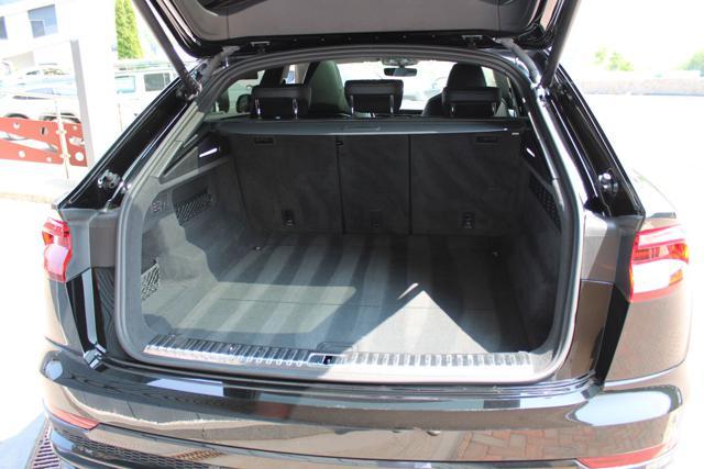 AUDI Q8 50TDI 286cv quattro 3xSline GANCIO-TETTO-22