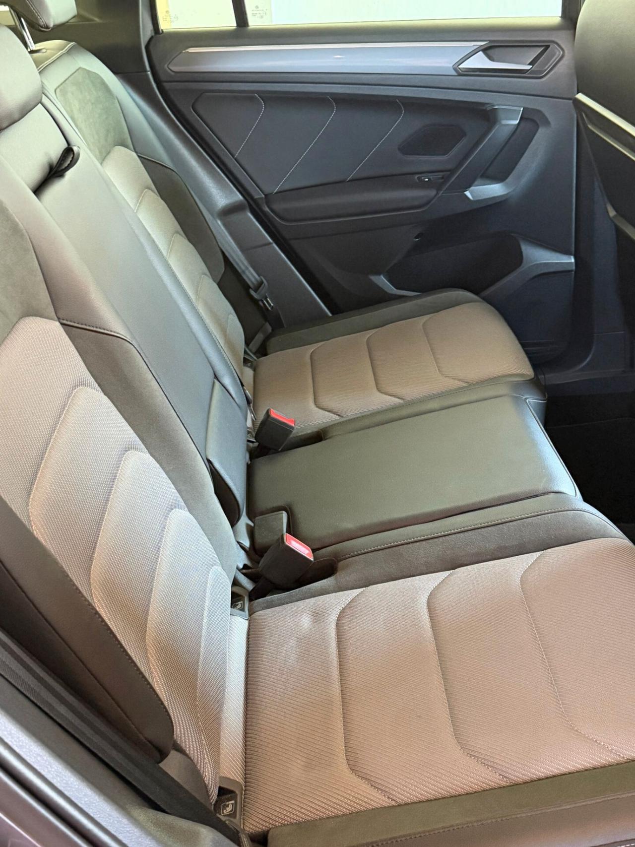 Volkswagen Tiguan VW 2.0 TDI DSG 4MOTION SPORT 150 CV TETTO PANORAMICO