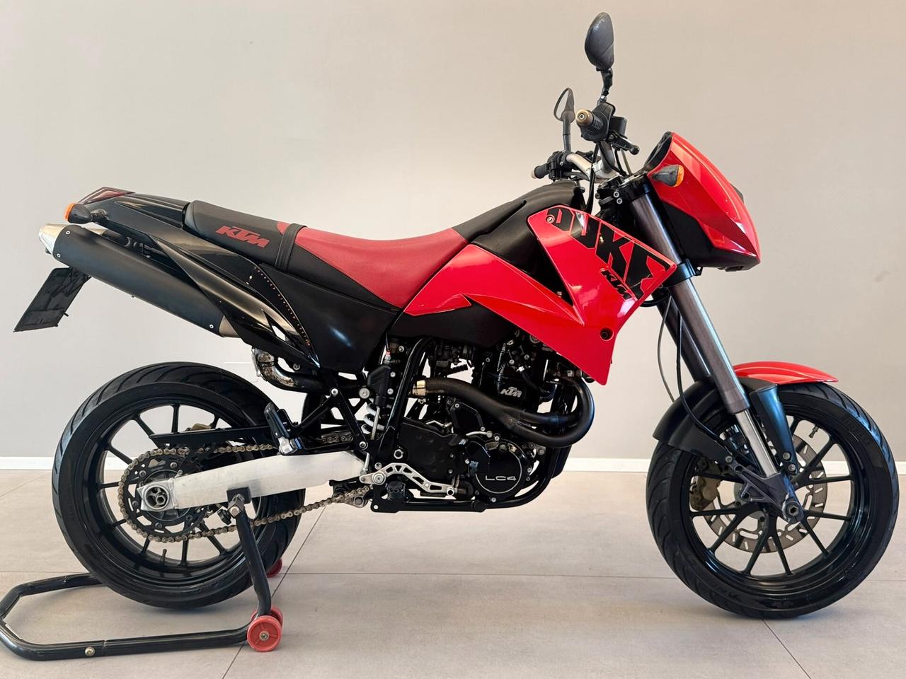 KTM DUKE 620 MOTARD PARI AL NUOVO ISCRITTA ASI UNICO PROPRIETARIO
