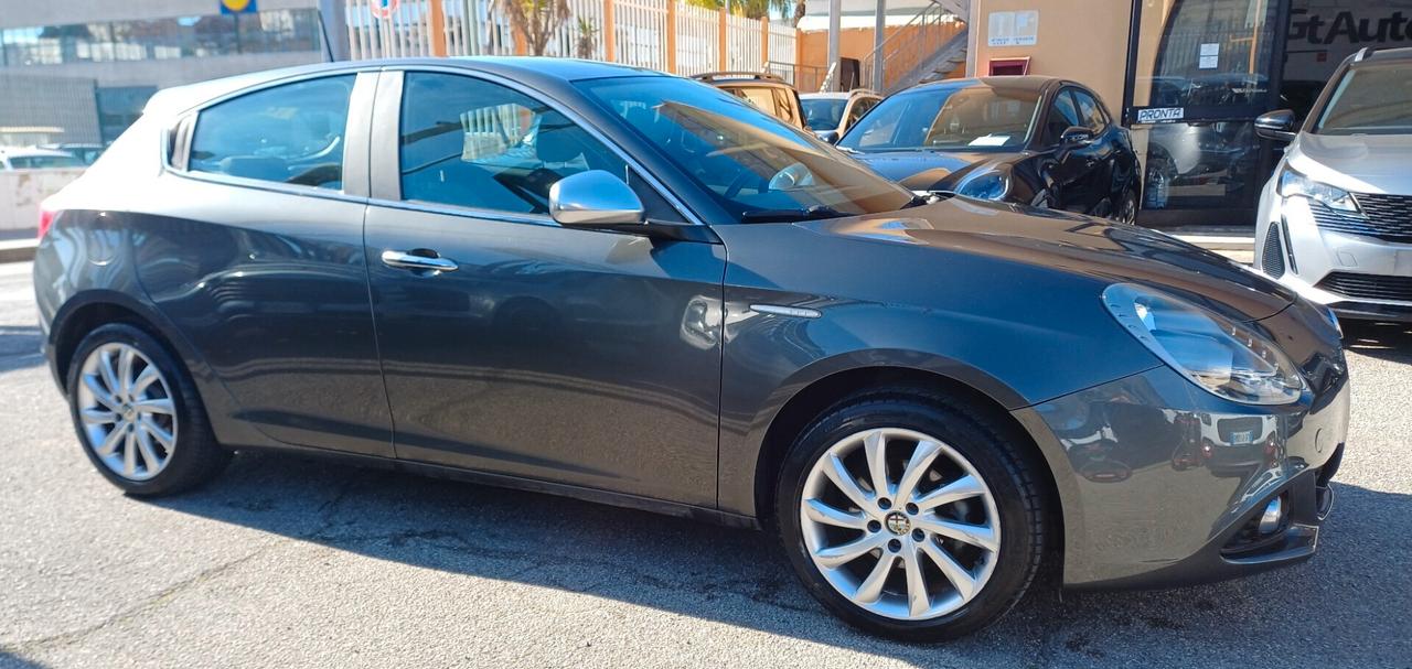 Alfa Romeo Giulietta 1.6 JTDm-2 105 CV Distinctive