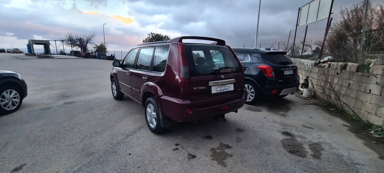 Nissan X-Trail 2.2 dCi Elegance