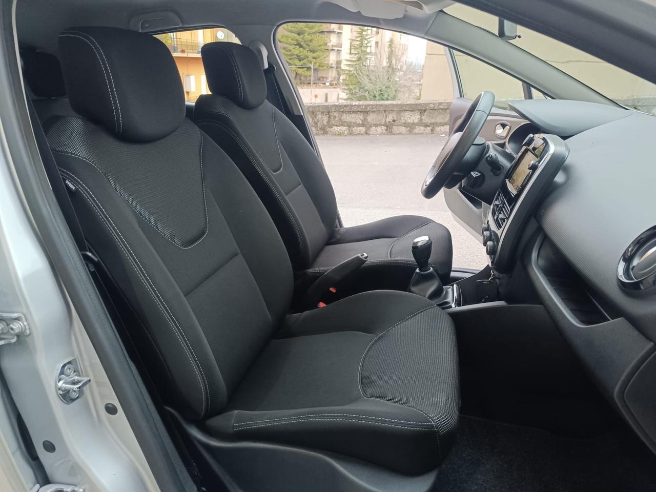 Renault Clio dCi 8V 75 CV 5 porte Moschino Intens