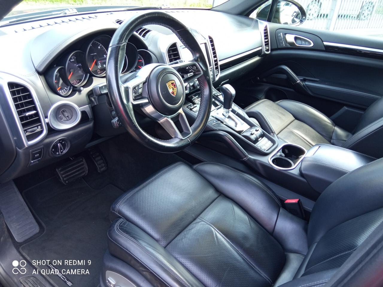 Porsche Cayenne 3.0 Diesel Platinum Edition 263CV TETTO APRIBILE