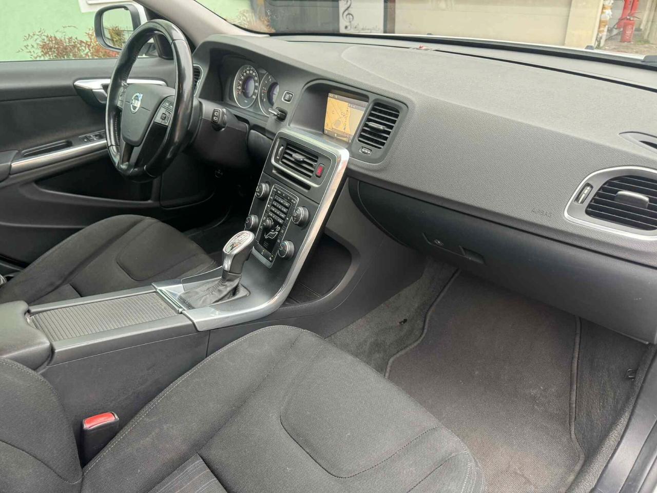 Volvo V60 D2 1.6 Powershift Ocean Race