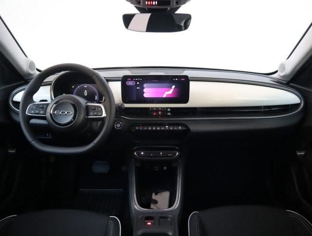FIAT 600 Hybrid 110 CV DCT MHEV Serie Speciale Icon