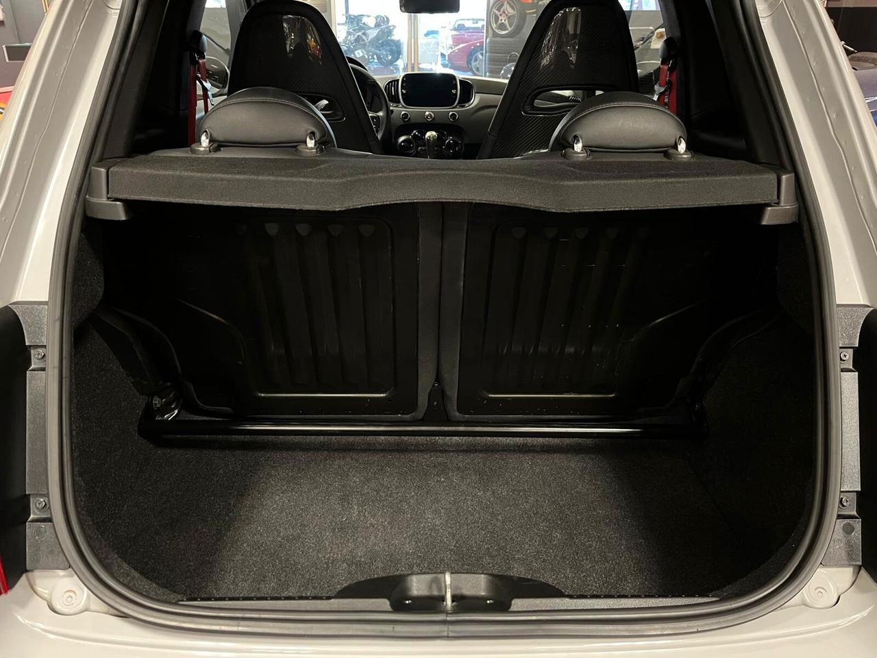 Abarth 595 1.4 Turbo T-Jet 180 CV Esseesse
