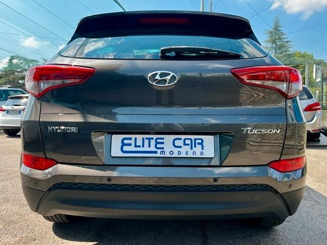 Hyundai TUCSON 1.7 crdi Xpossible 2wd 115cv " TETTO / NAVI / TELECAMERA/....