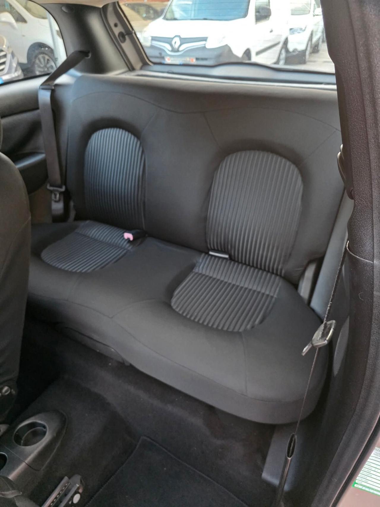 Lancia Ypsilon 1.2 Platino