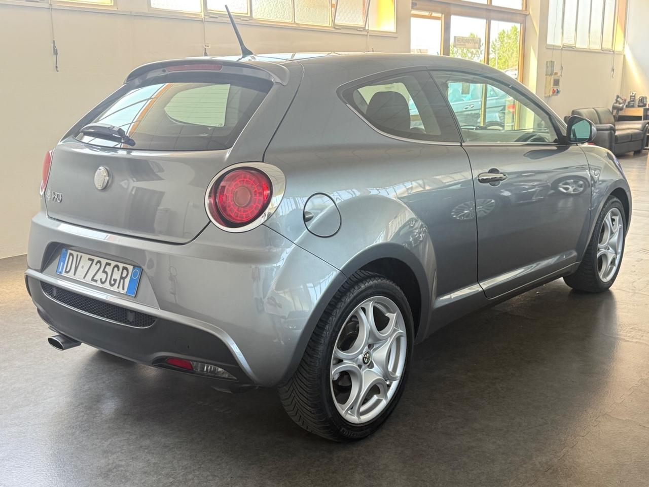 Alfa Romeo MiTo 1.6 JTDm 16V Distinctive Sport Pack ok neopatentati