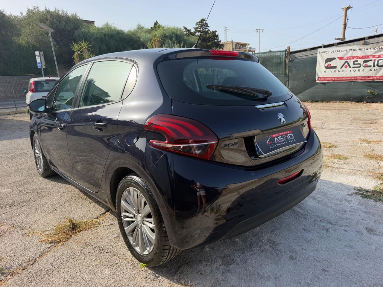 Peugeot 208 BlueHDi 75 3 porte Allure