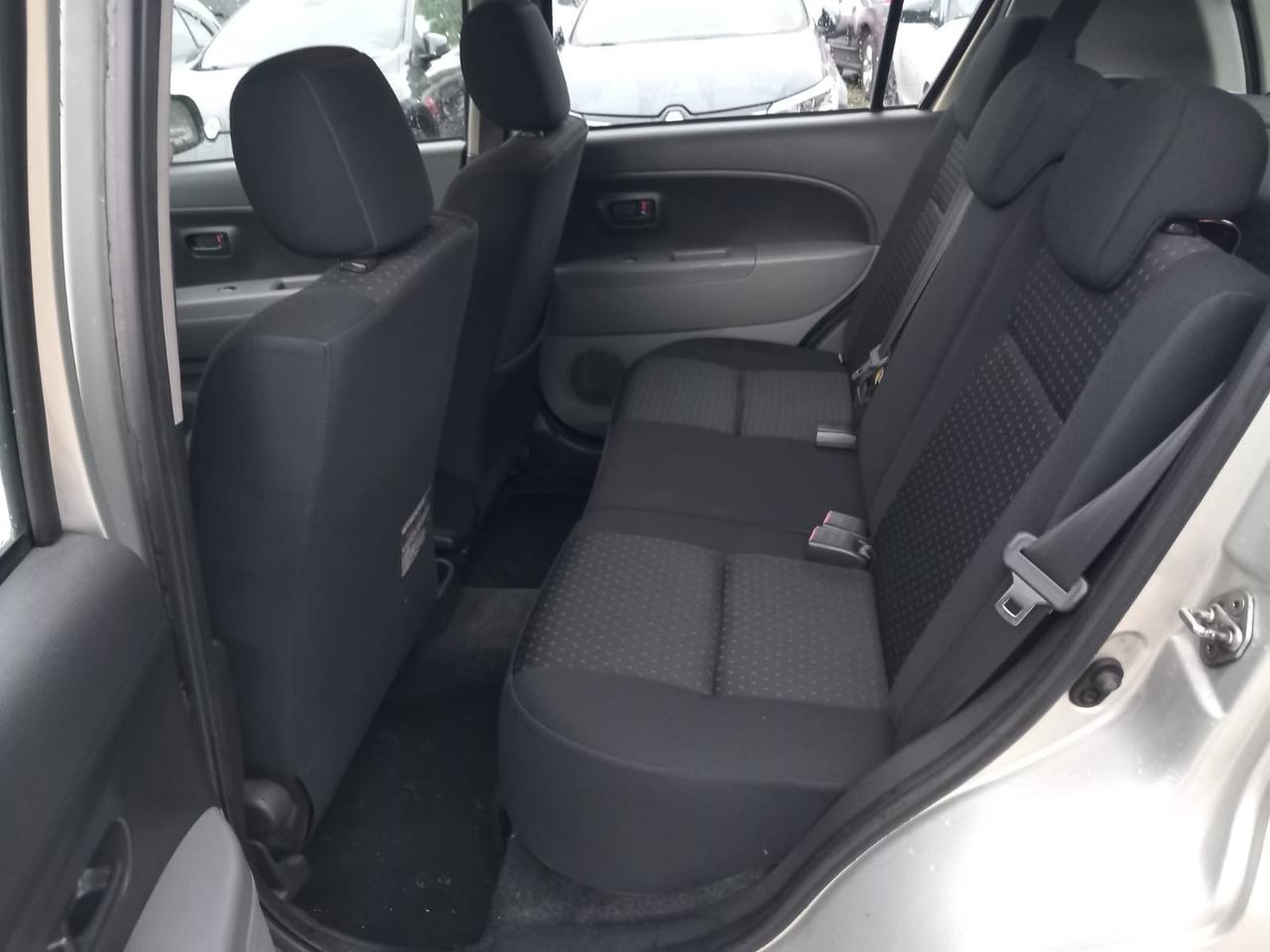 Daihatsu Sirion 1.0 Hiro