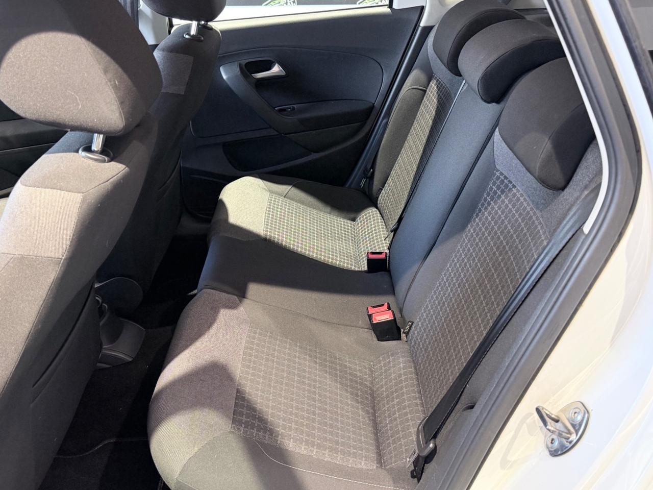 Volkswagen Polo - 2015 1.4 TDI 75 CV