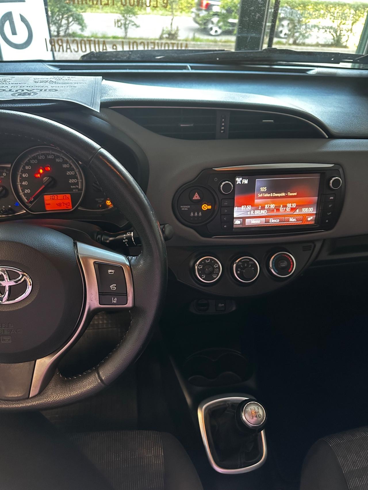 Toyota Yaris 1.0 5 porte