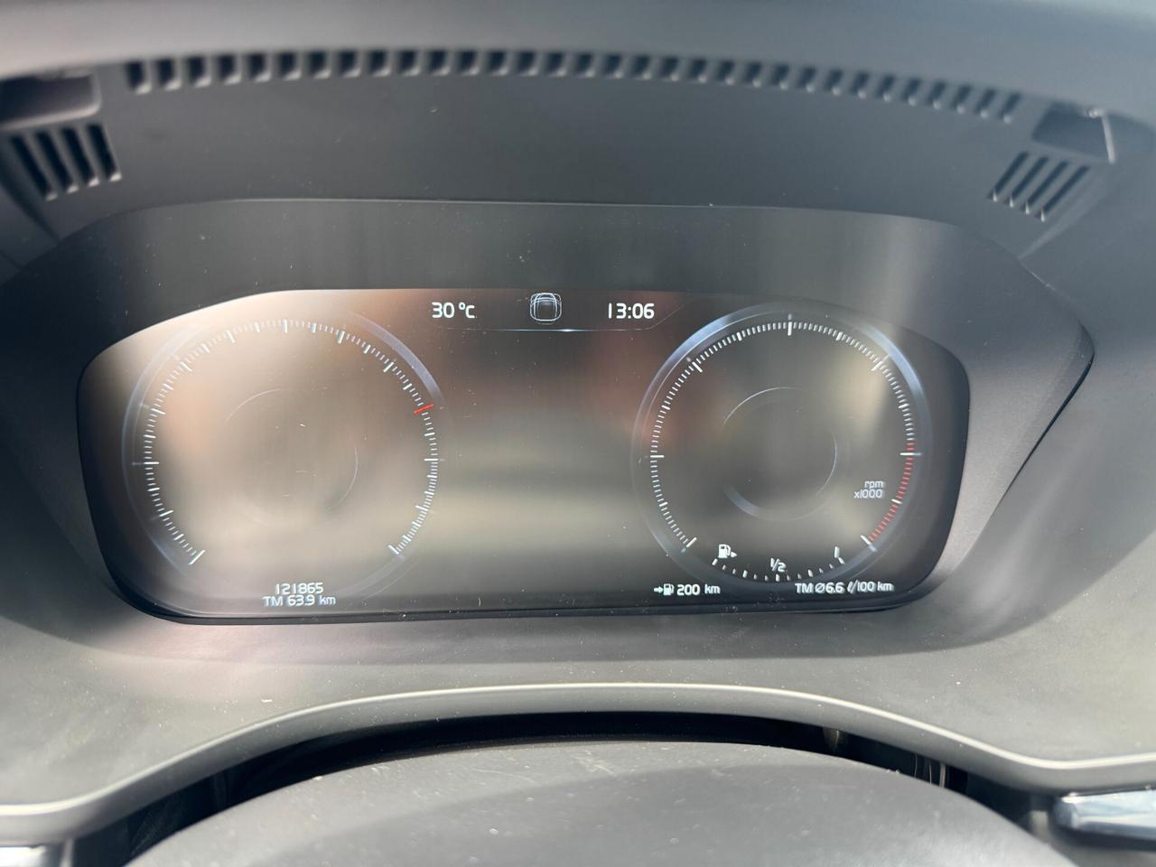 Volvo XC 60 XC60 B4 (d) AWD Geartronic Inscription