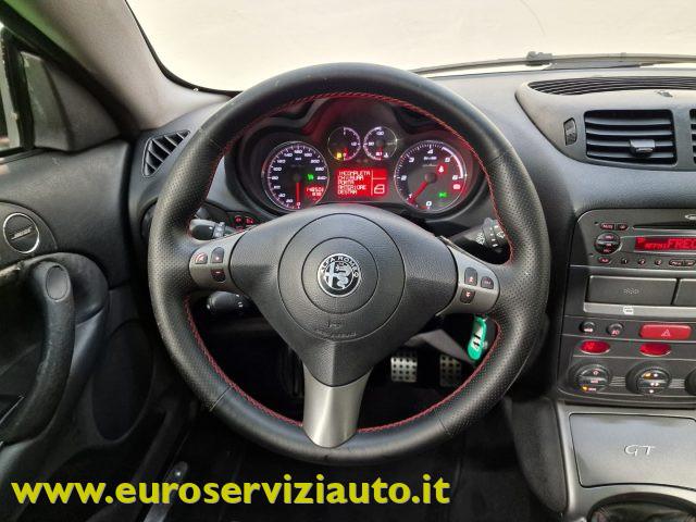 ALFA ROMEO GT 1.9 JTDM 16V Distinctive Q2