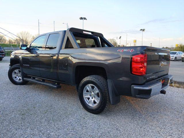 CHEVROLET Silverado LT 5.3 L V8 EcoTec3