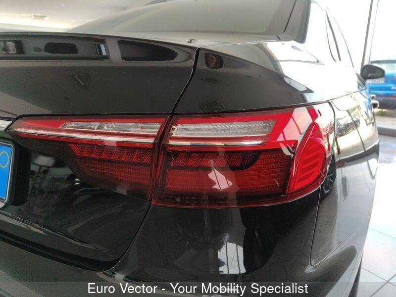 Audi A4 30 TDI/136 CV S tronic Business