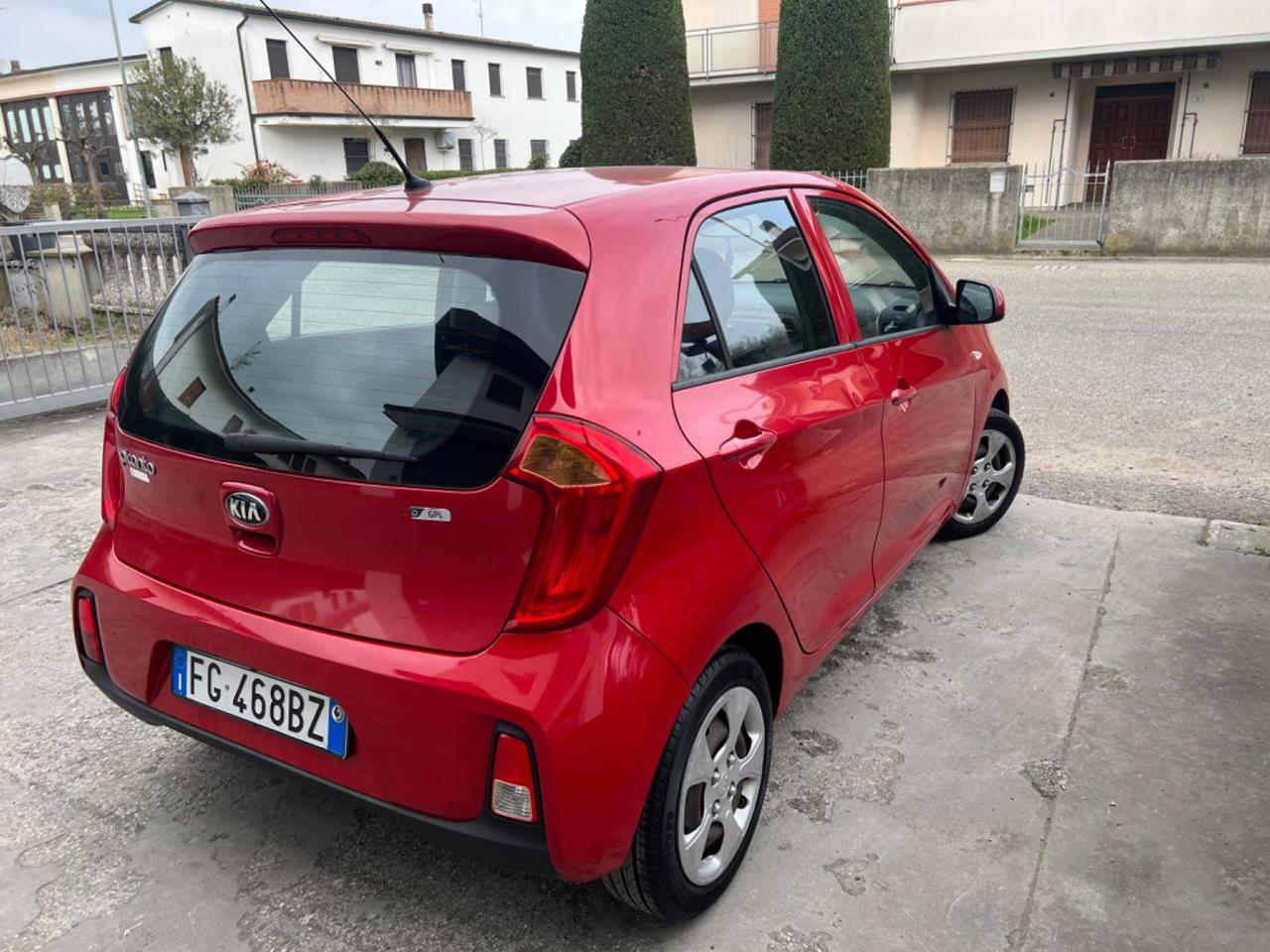 KIA PICANTO 1.0 ECOGPL OTTIMO STATO NEOPATENTATI