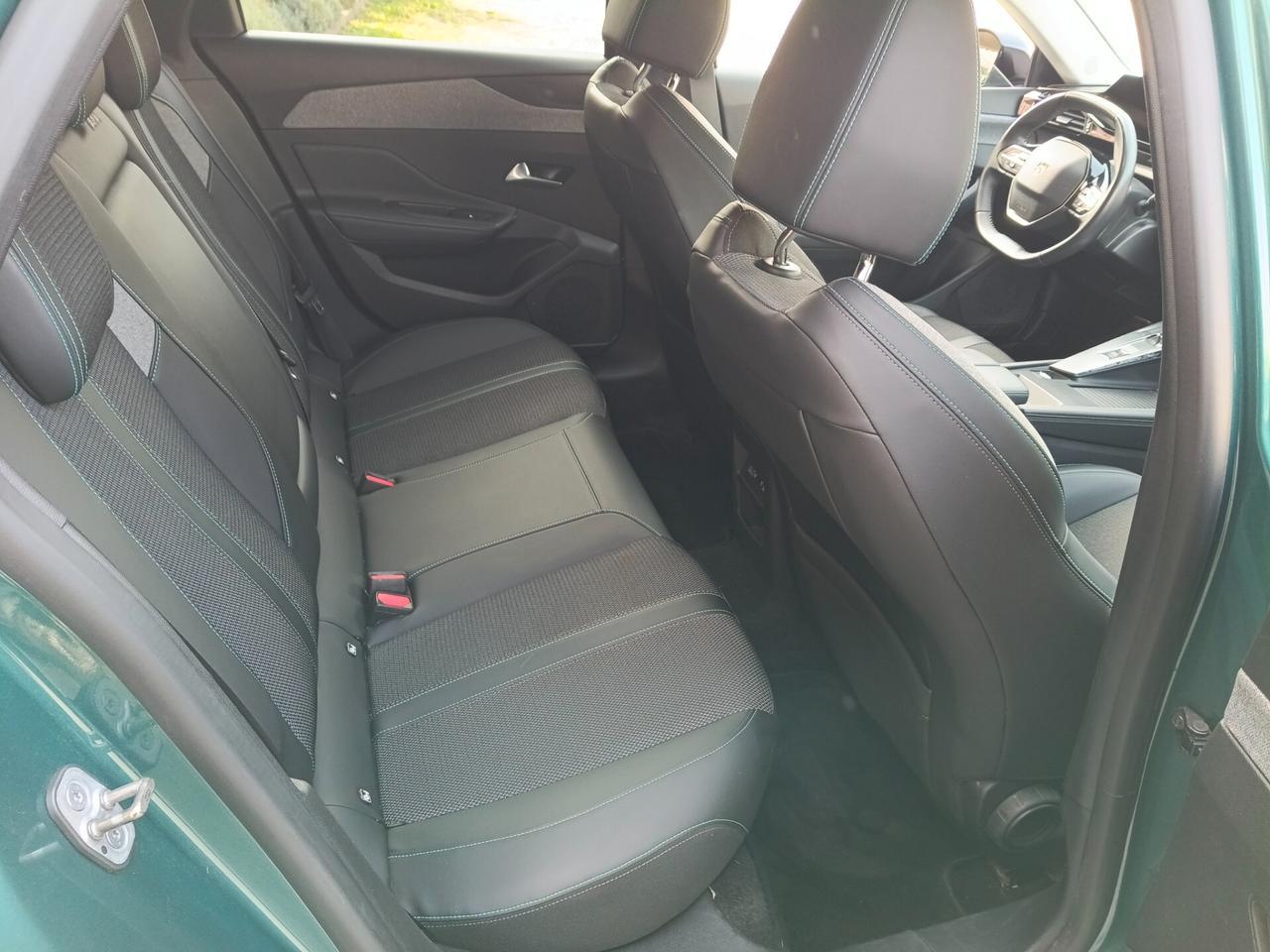 Peugeot 308 PureTech Turbo 130CV S&S EAT8 SW Allure Pack