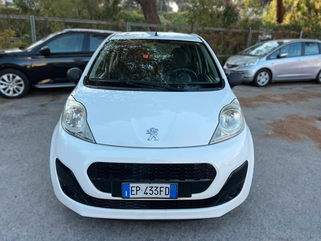 PEUGEOT 107 1.0 5porte Superga - 2012